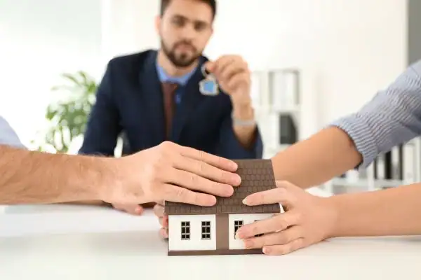 Couple arguing over property in divorce mediation Bury