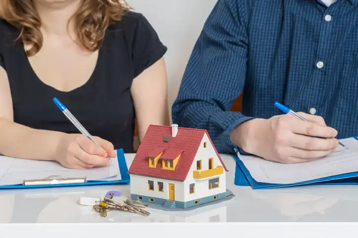 Should You Sell the House, Buy Out Your Partner, or Keep It for Now Bury?